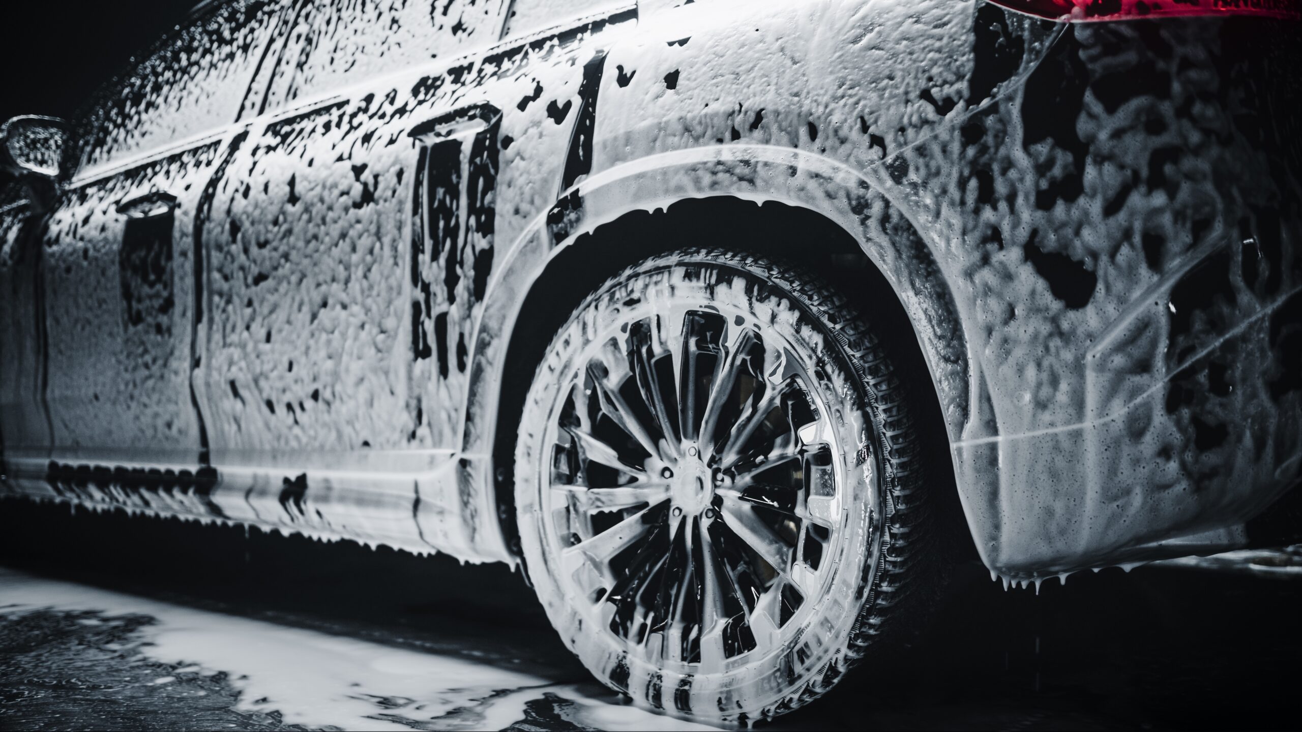 Foam cleaning car wash